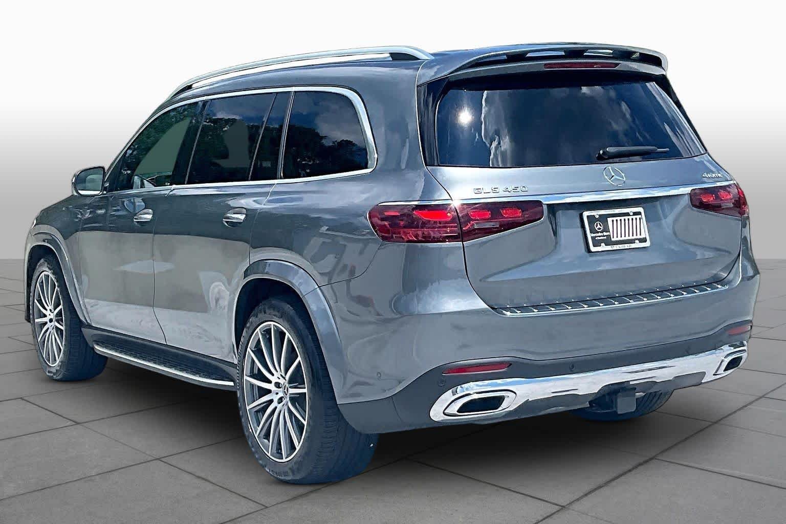 Used 2024 Selenite Grey Metallic Mercedes-Benz GLS 450 image 12
