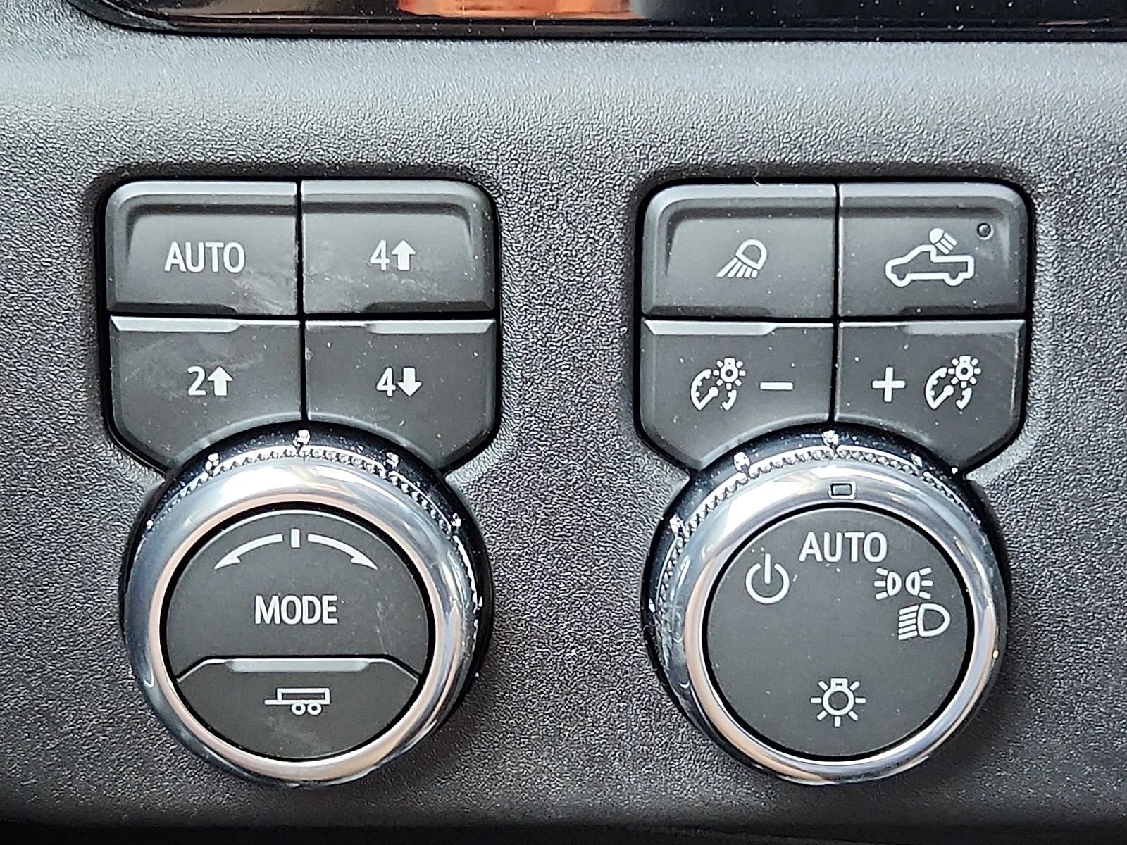 2026 GMC Sierra 1500 SLE - Photo 11