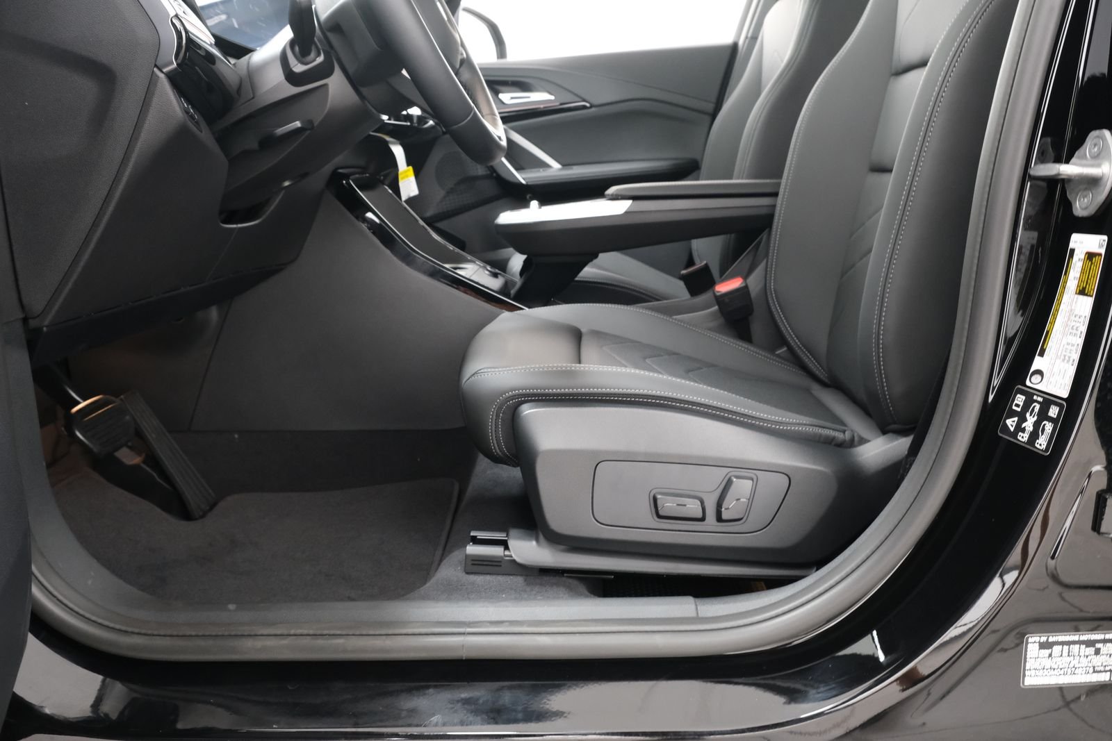 New 2026 Jet Black BMW xDrive28i image 29