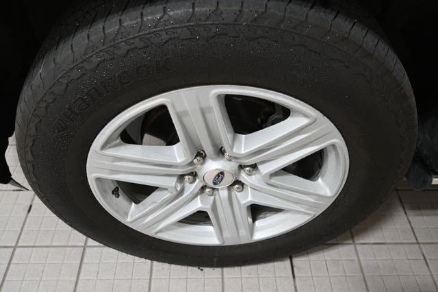Used 2024 Black Ford Platinum image 19
