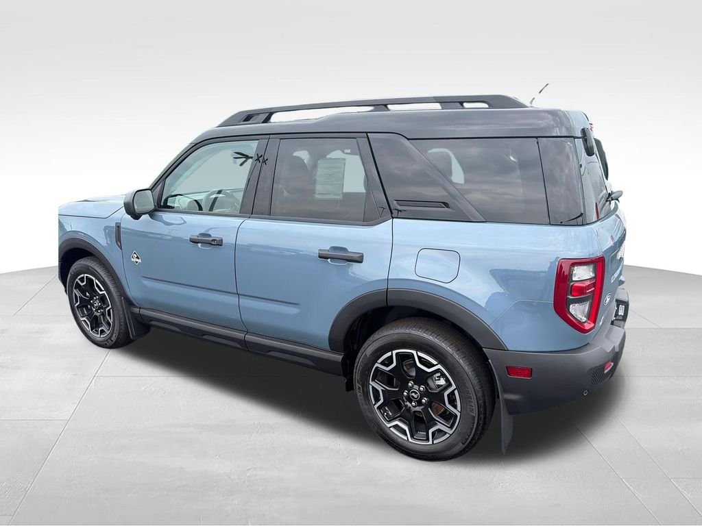 New 2026 Azure Gray Metallic Tri-Coat Ford Outer Banks® image 3