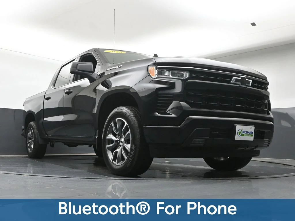 Used 2025 Black Chevrolet RST image 25