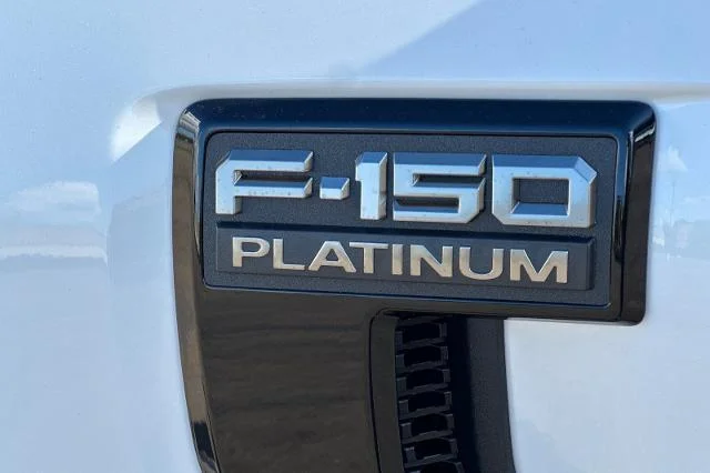 New 2025 Star White Metallic Tri-Coat Ford Platinum® image 44