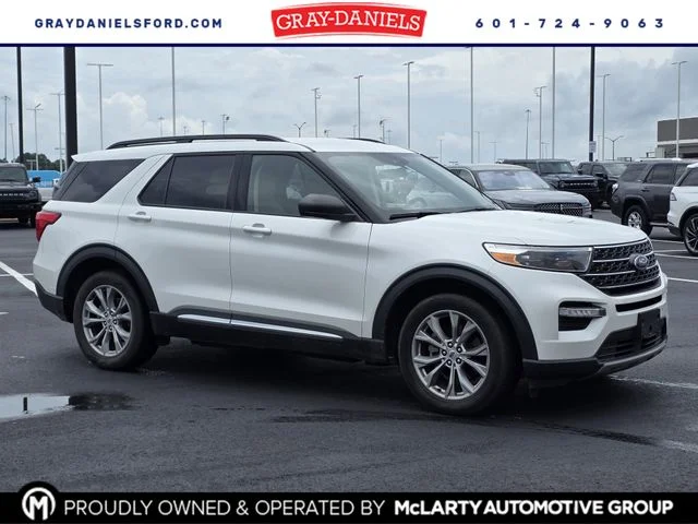 2023 Ford Explorer XLT RWD's photo