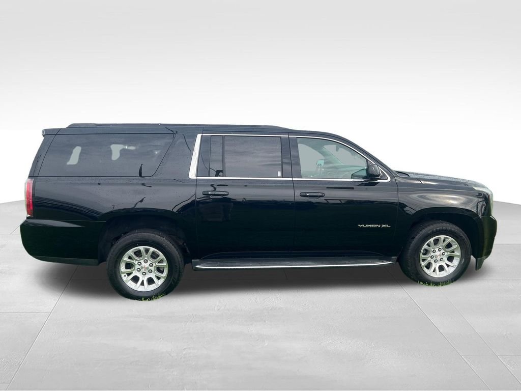 Used 2018 Black GMC SLT image 6