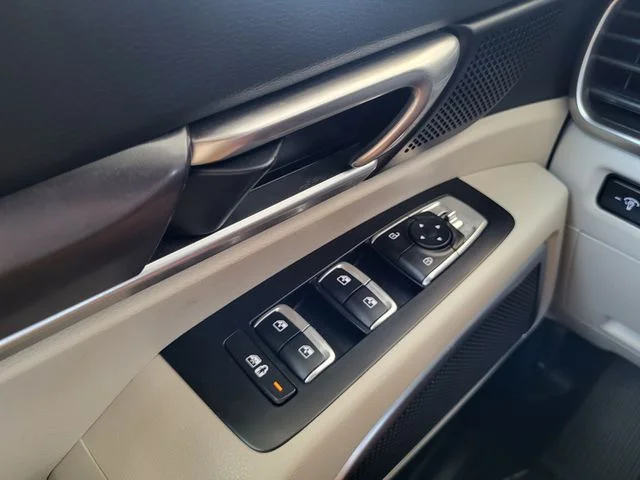 Certified Used 2024 White Kia S image 22