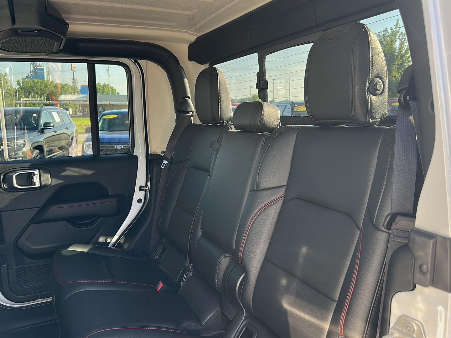 Used 2023 Bright White Clearcoat Jeep Rubicon image 31