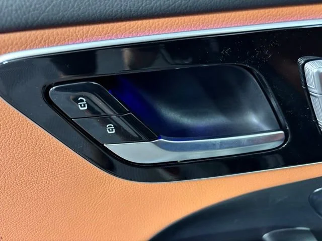 2026 Mercedes-Benz C-Class Sedan C 300 - Photo 59