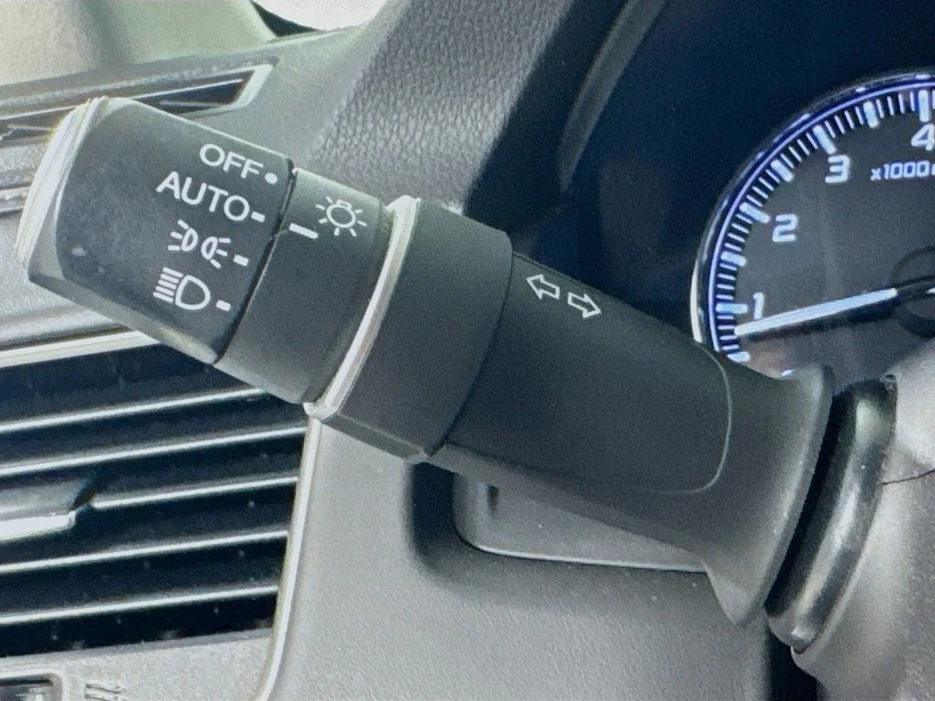 Used 2015 Pearl White Acura Base image 13