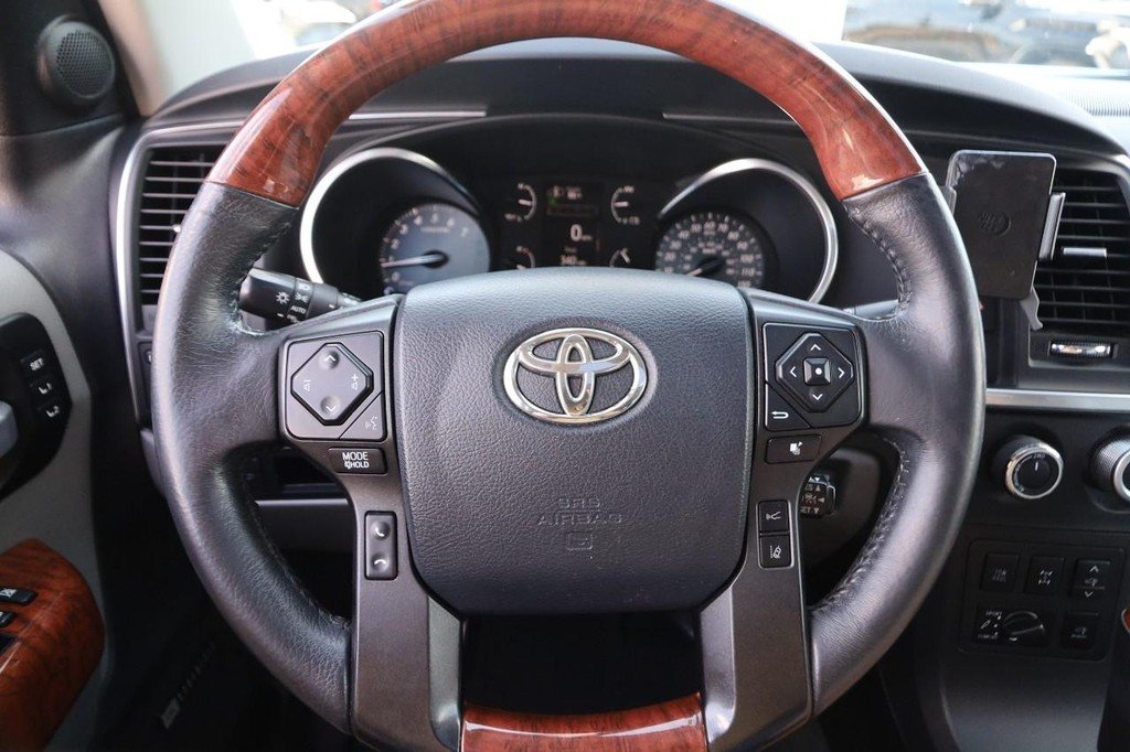 Used 2018 Magnetic Gray Metallic Toyota Platinum 4WD (Natl) image 14