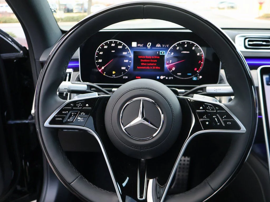New 2026 Black Mercedes-Benz S 580 image 31