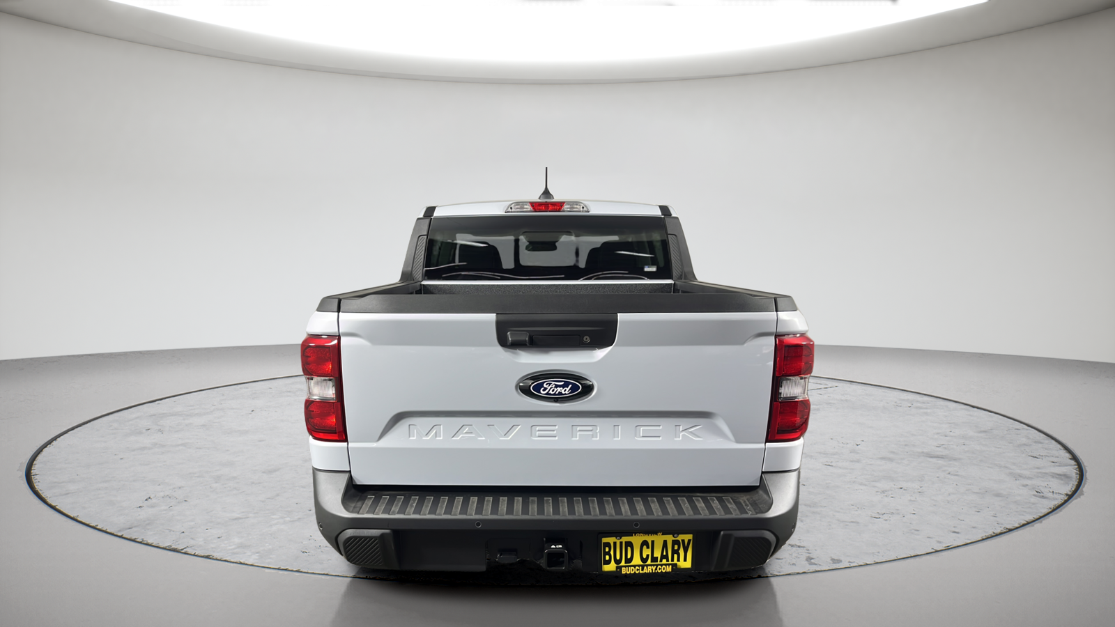 New 2026 White Metallic Ford Lariat image 9