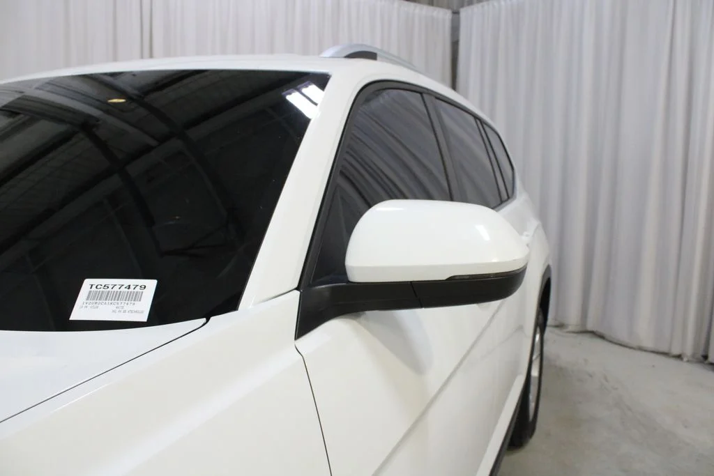 Used 2019 White Volkswagen 3.6L V6 SE image 34