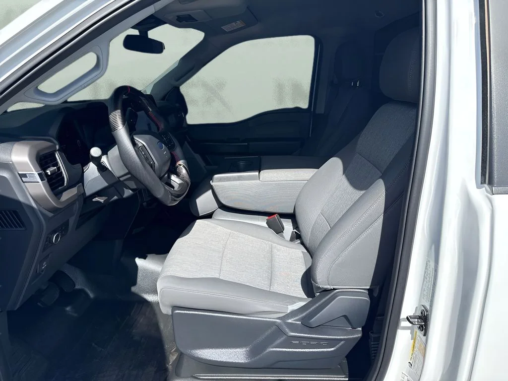 Used 2024 White Ford XL image 9