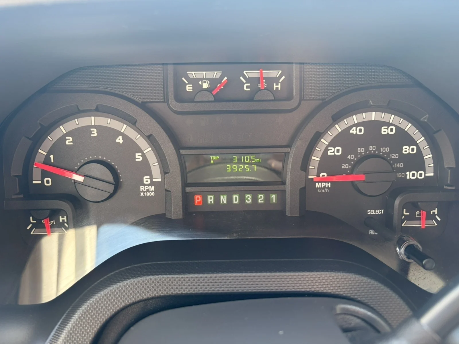 Used 2013 White Ford  image 19