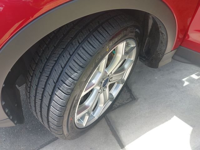 Used 2017 Red Ford Titanium image 30