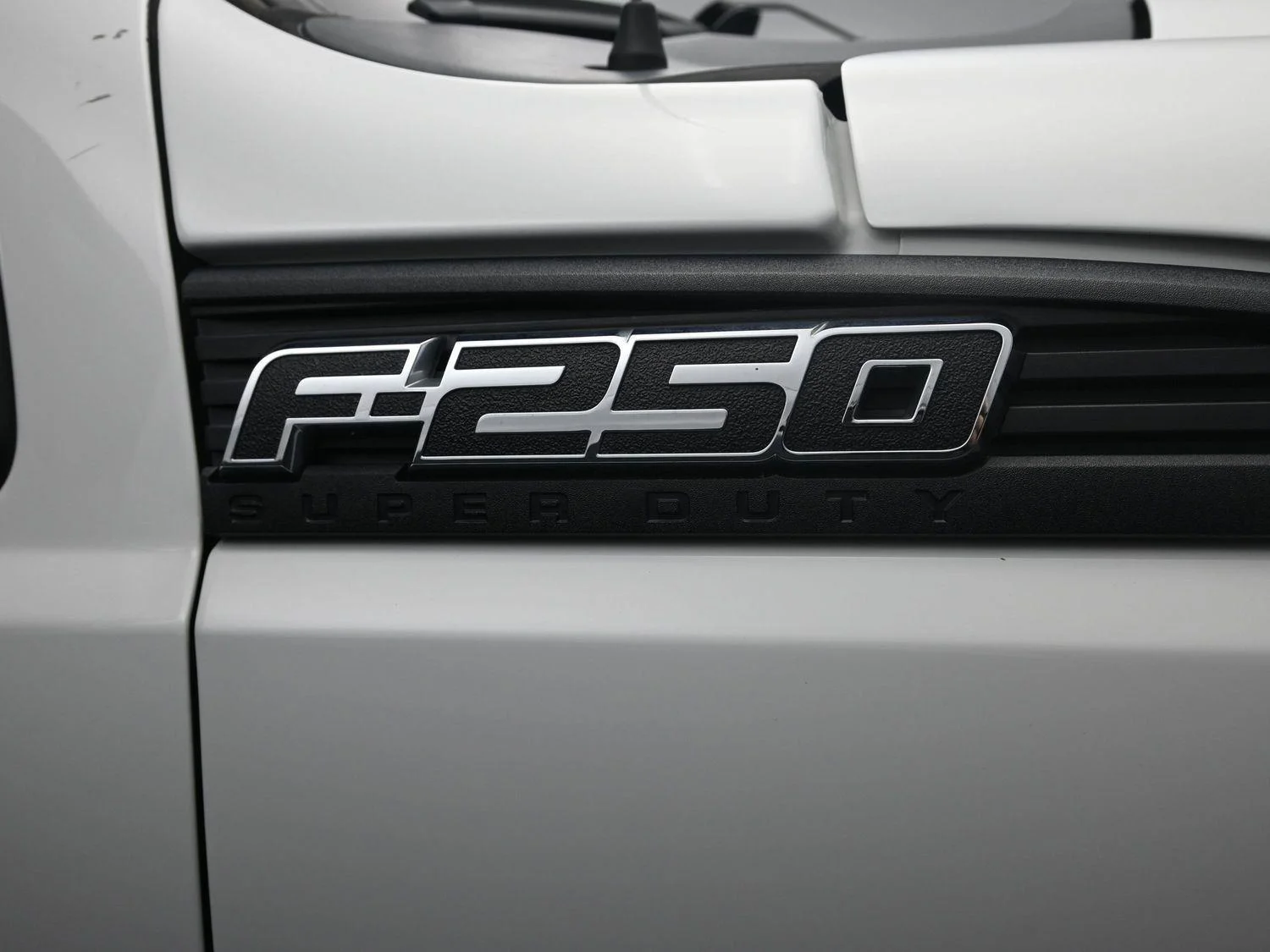 Used 2015 Oxford White Ford XL image 6