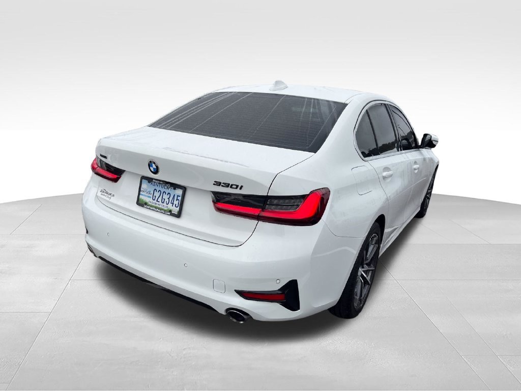 Used 2022 White BMW 330i xDrive image 5