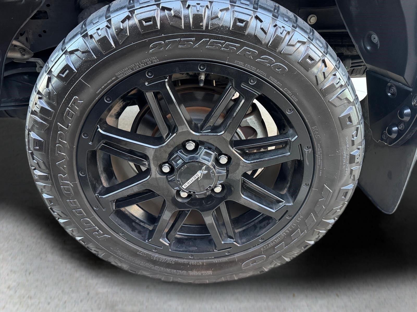 Used 2021 Midnight Black Metallic Toyota SR5 image 6