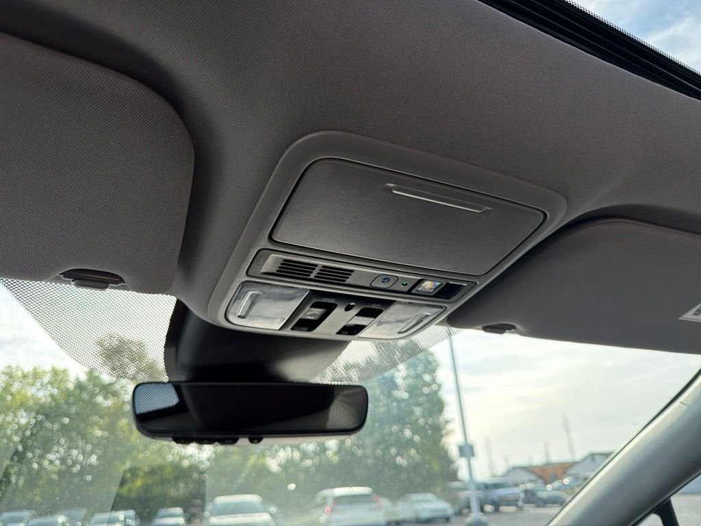Certified Used 2024 Platinum White Pearl Honda Touring image 14