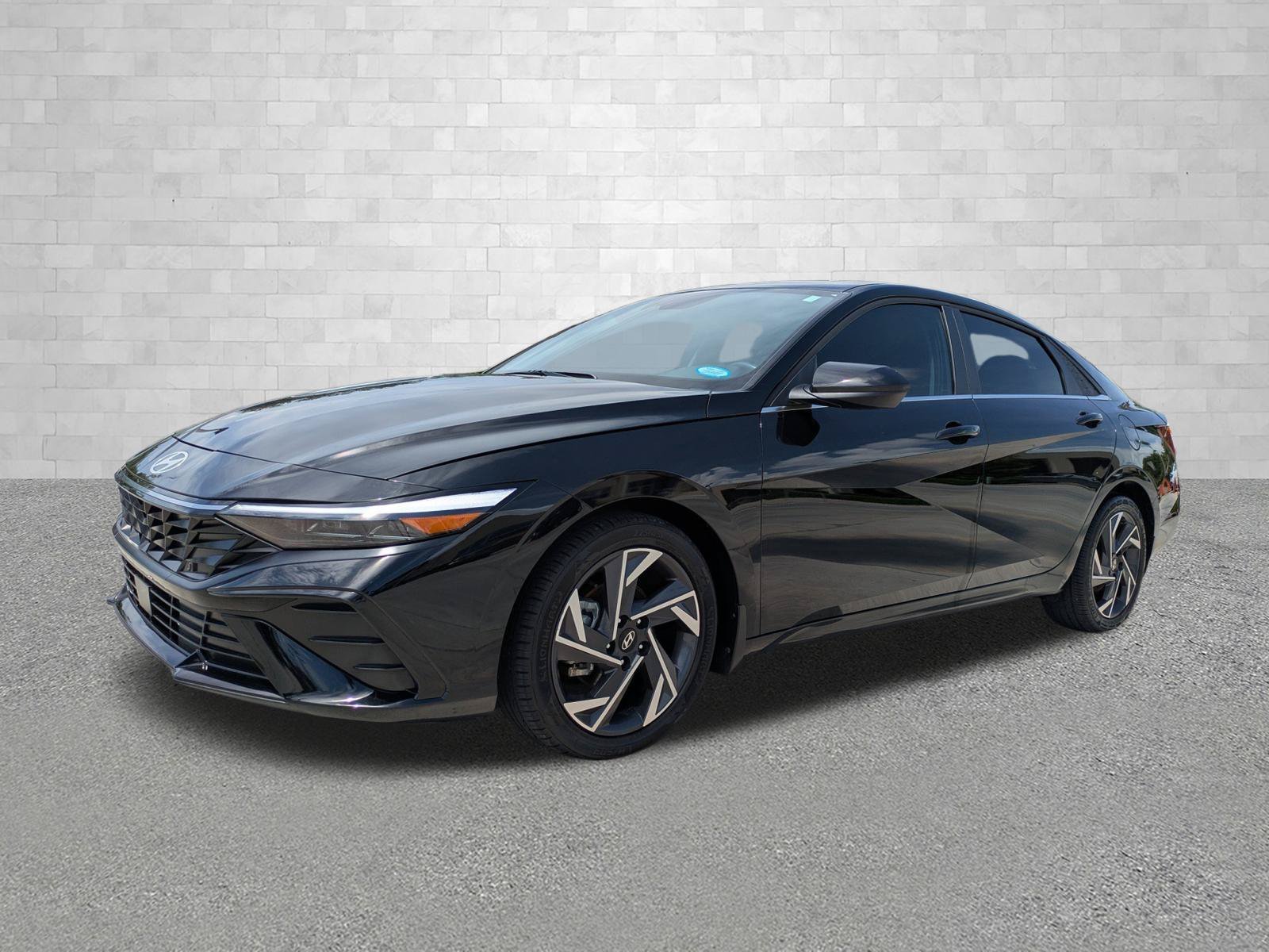 2025 Hyundai Elantra SEL - Photo 5