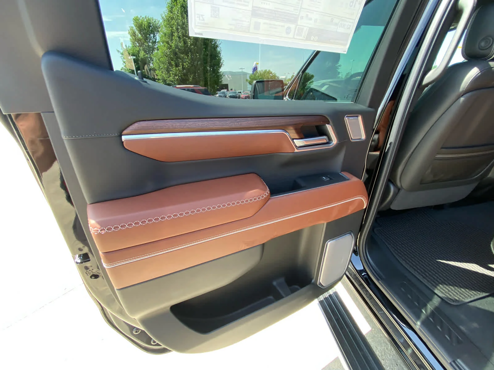 New 2026 Onyx Black GMC Denali Ultimate image 22