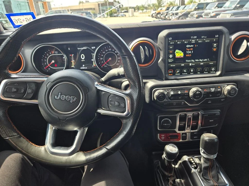 Used 2022 Black Jeep Mojave image 10