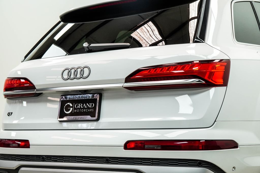 Used 2025 White Audi 55 Premium Plus image 13