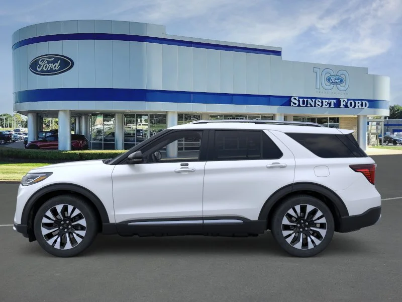 New 2026 Star White Metallic Tri-Coat Ford Platinum® image 3