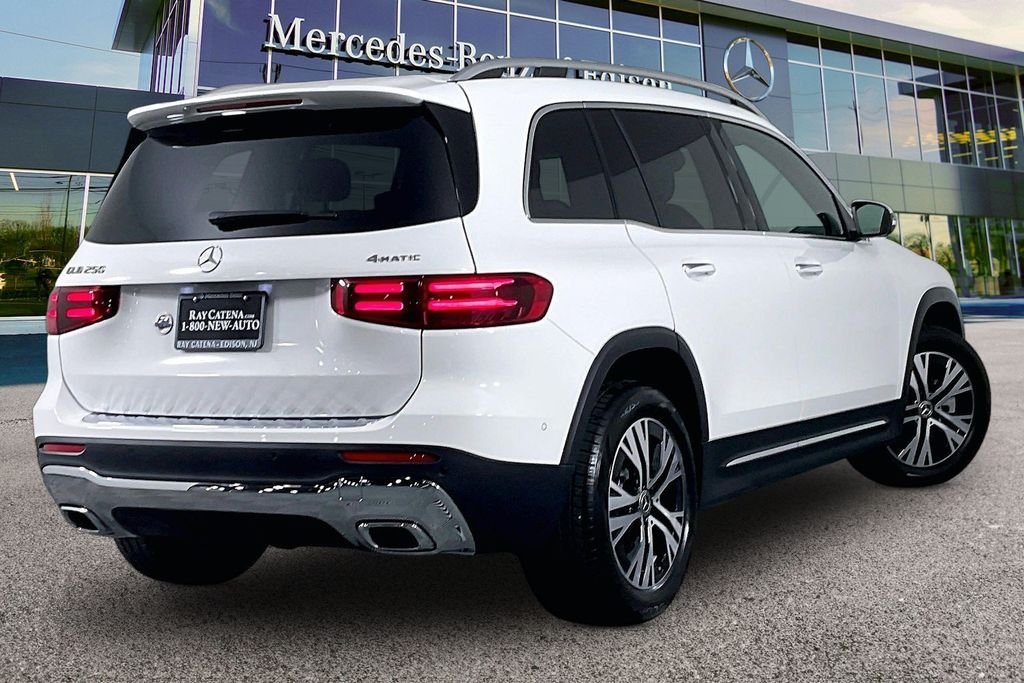2026 Mercedes-Benz GLB GLB 250 - Photo 10