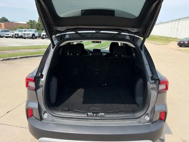 Used 2024 Gray Ford Active image 27