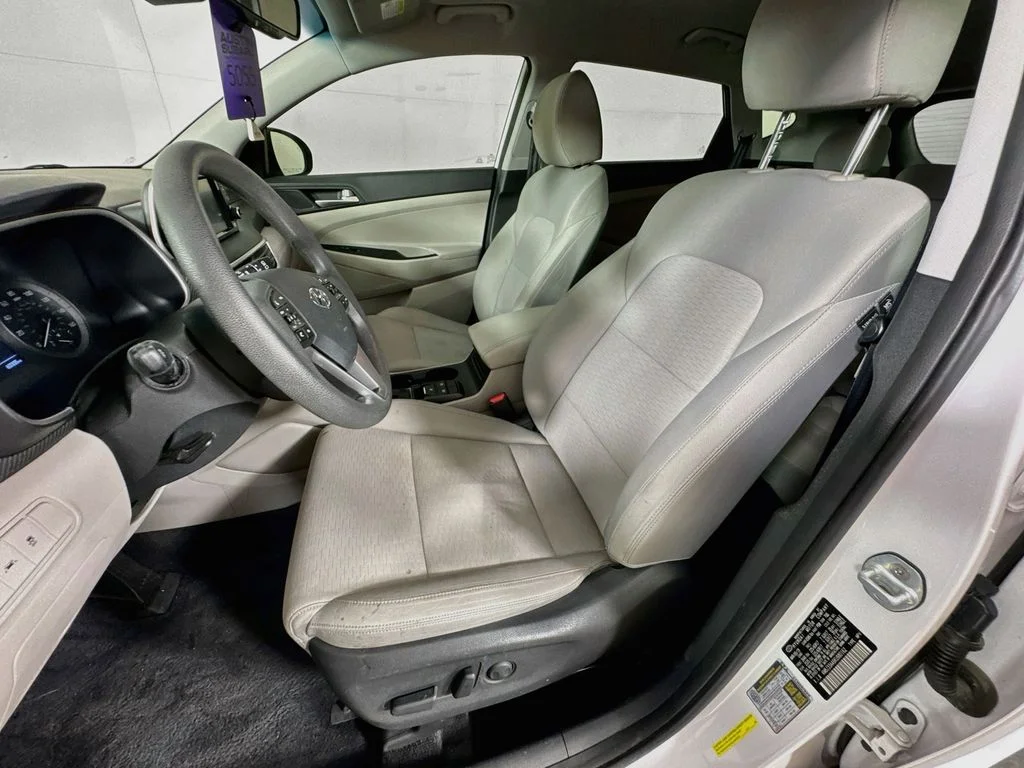 Used 2019 White Hyundai Value image 25