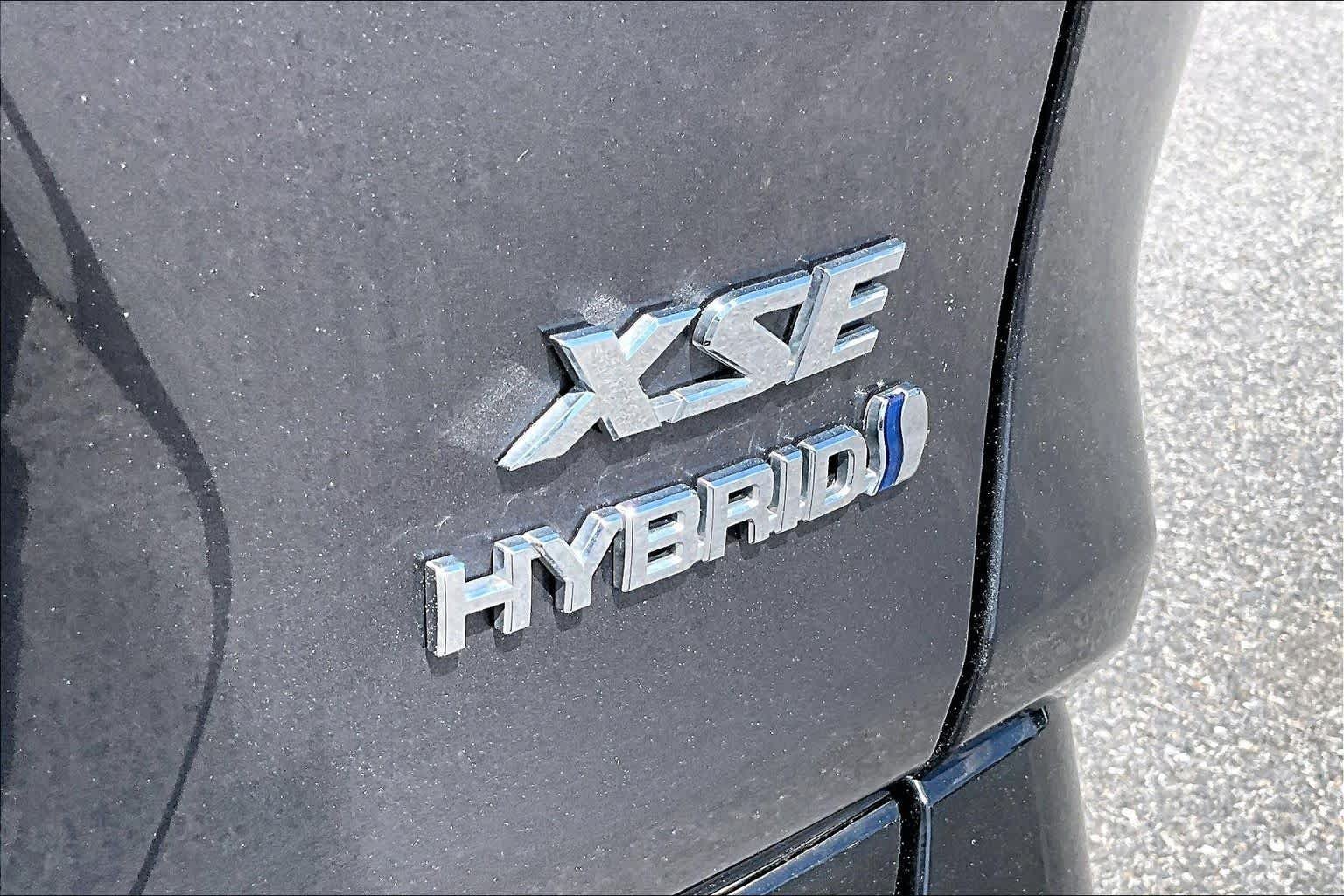 Used 2022 Magnetic Gray Metallic/Midnight Black Metallic Toyota Hybrid XSE image 10