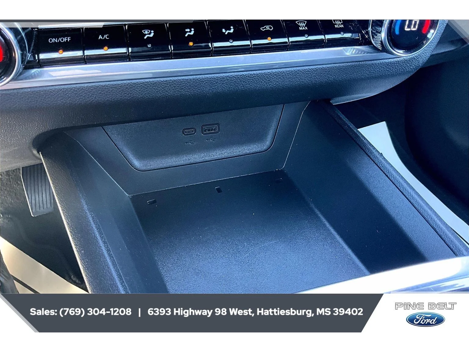 Used 2026 Mosaic Black Metallic Chevrolet AWD LT image 24