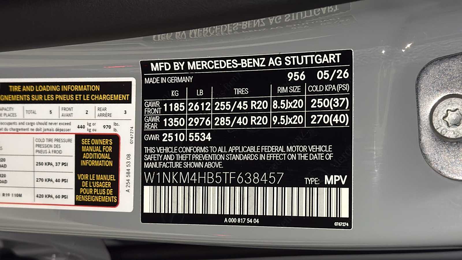 New 2026 MANUFAKTUR Alpine Grey Mercedes-Benz GLC 300 image 13