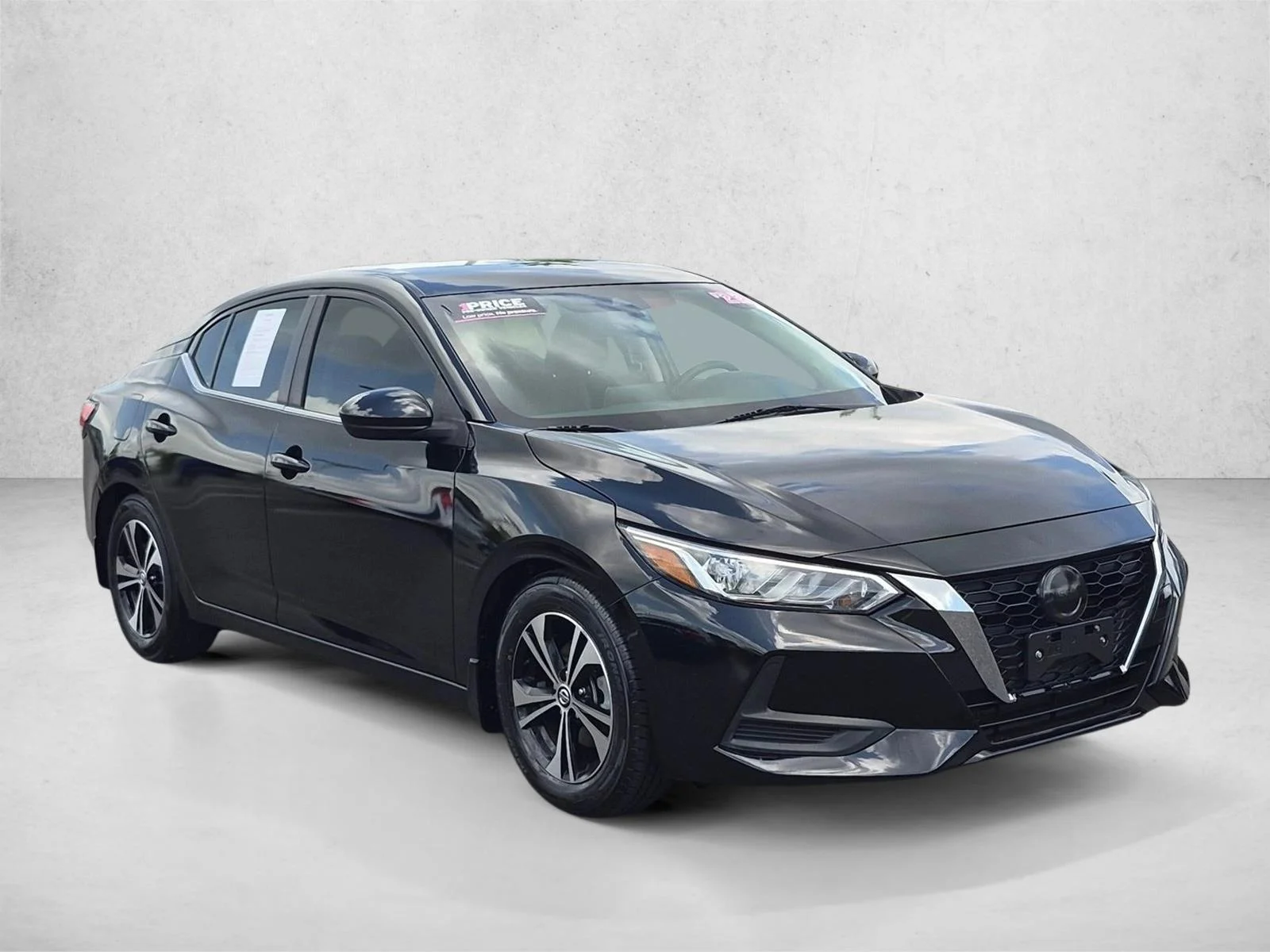 Used 2022 Super Black Nissan SV image 3