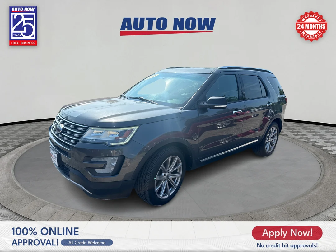 Used 2016 Gray Ford Limited image 1
