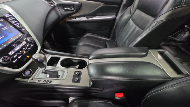 Used 2018 Brilliant Silver Metallic Nissan Platinum image 19