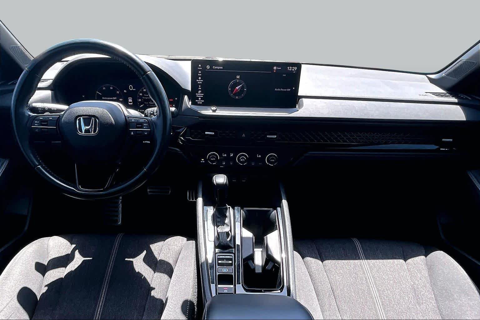 Used 2023 Platinum White Pearl Honda Sport image 27