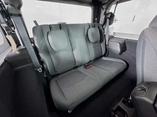 New 2026 Bright White Clear-Coat Exterior Paint Jeep Sport image 25