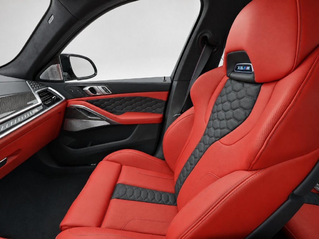New 2027 Black Sapphire Metallic BMW Competition image 31