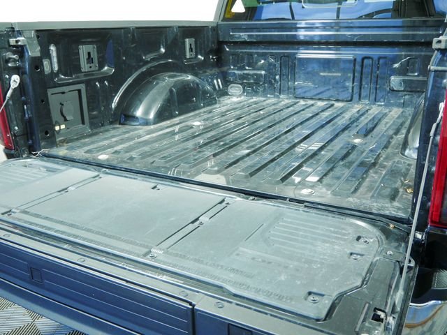 Used 2024 Black Ford XLT image 9