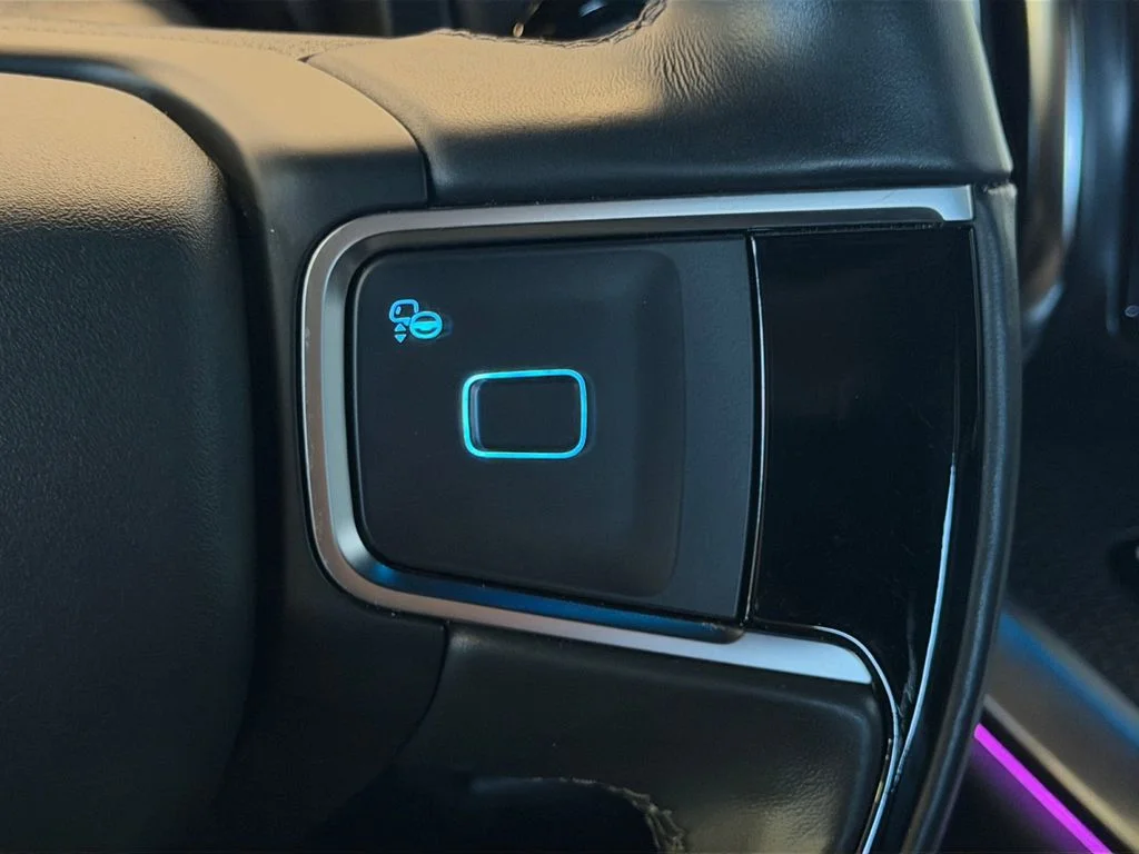 Used 2025 Gray Ford Platinum image 34
