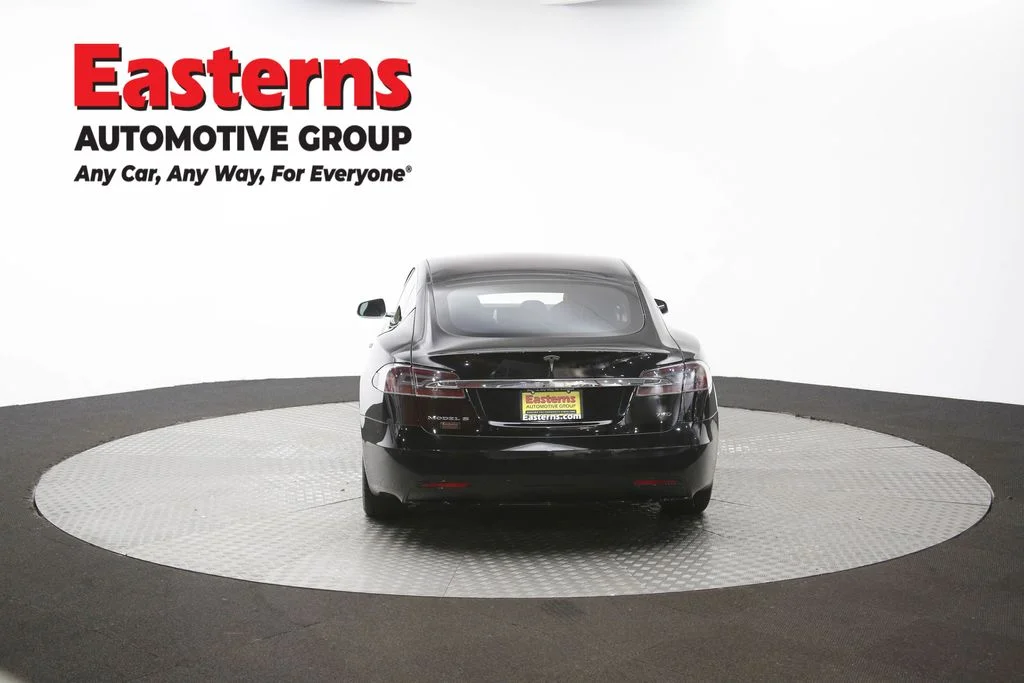Used 2018 Black Tesla 75D image 31
