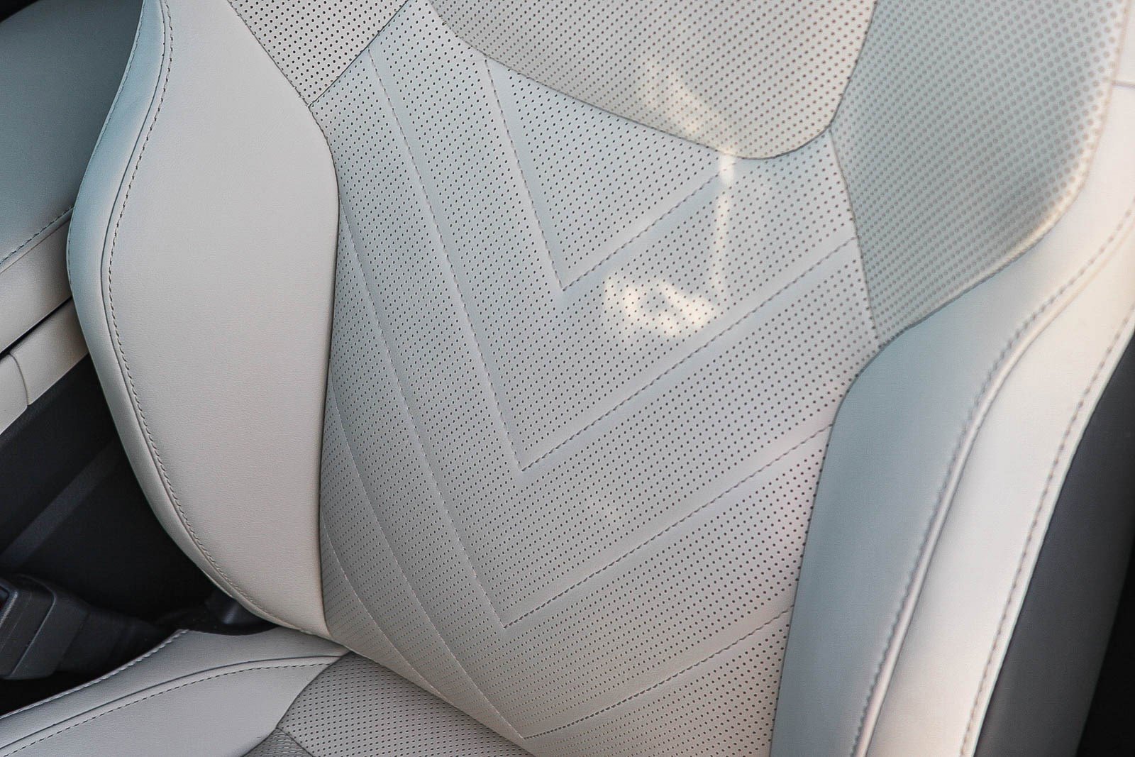 Used 2025 Grecian Water Lexus NX 350h Luxury image 23