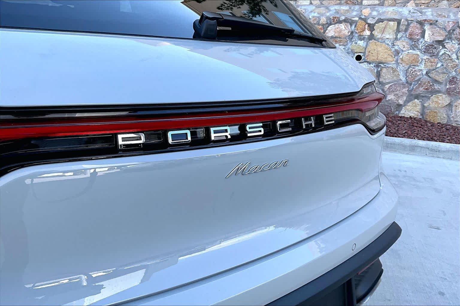New 2026 Chalk Porsche  image 24