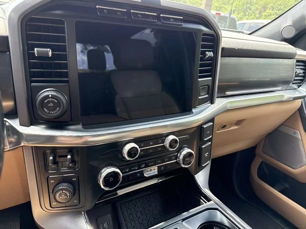 Used 2023 Blue Ford Lariat image 29