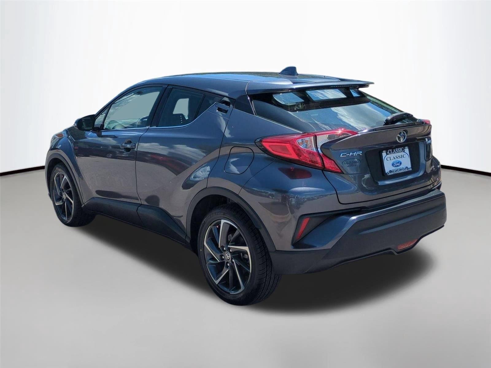 Used 2020 Magnetic Gray Metallic Toyota Limited image 3