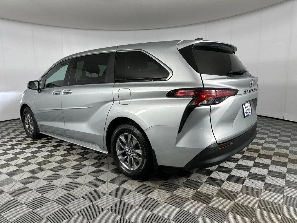 Used 2021 Celestial Silver Metallic Toyota XLE image 7