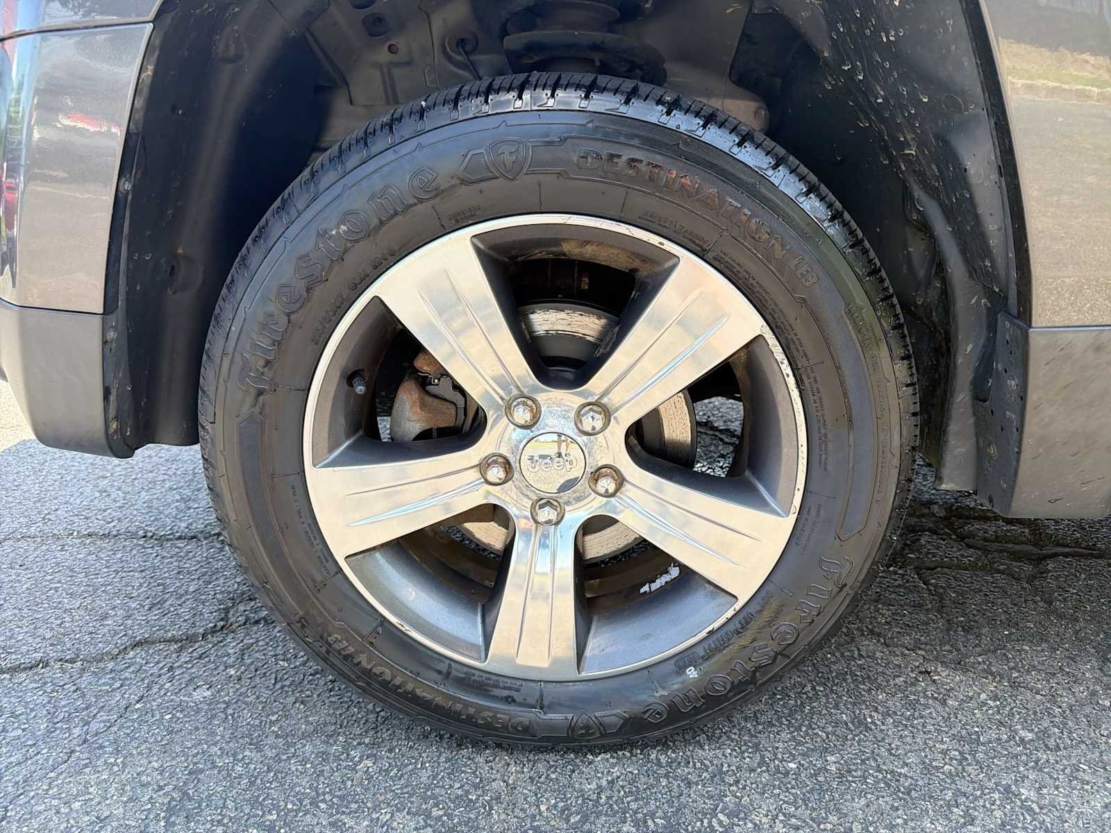 Used 2016 Granite Crystal Metallic Clearcoat Jeep High Altitude Edition image 19